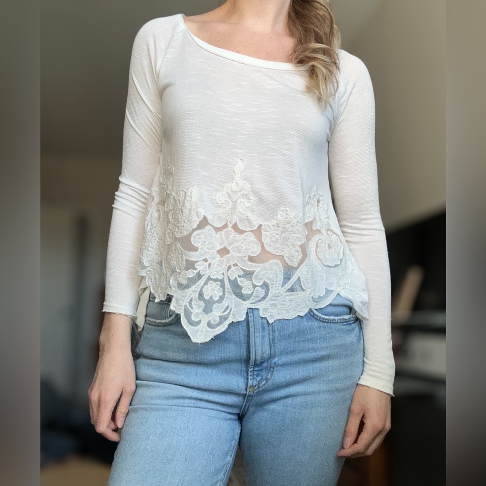 FREE PEOPLE XS knit long sleeve top white
